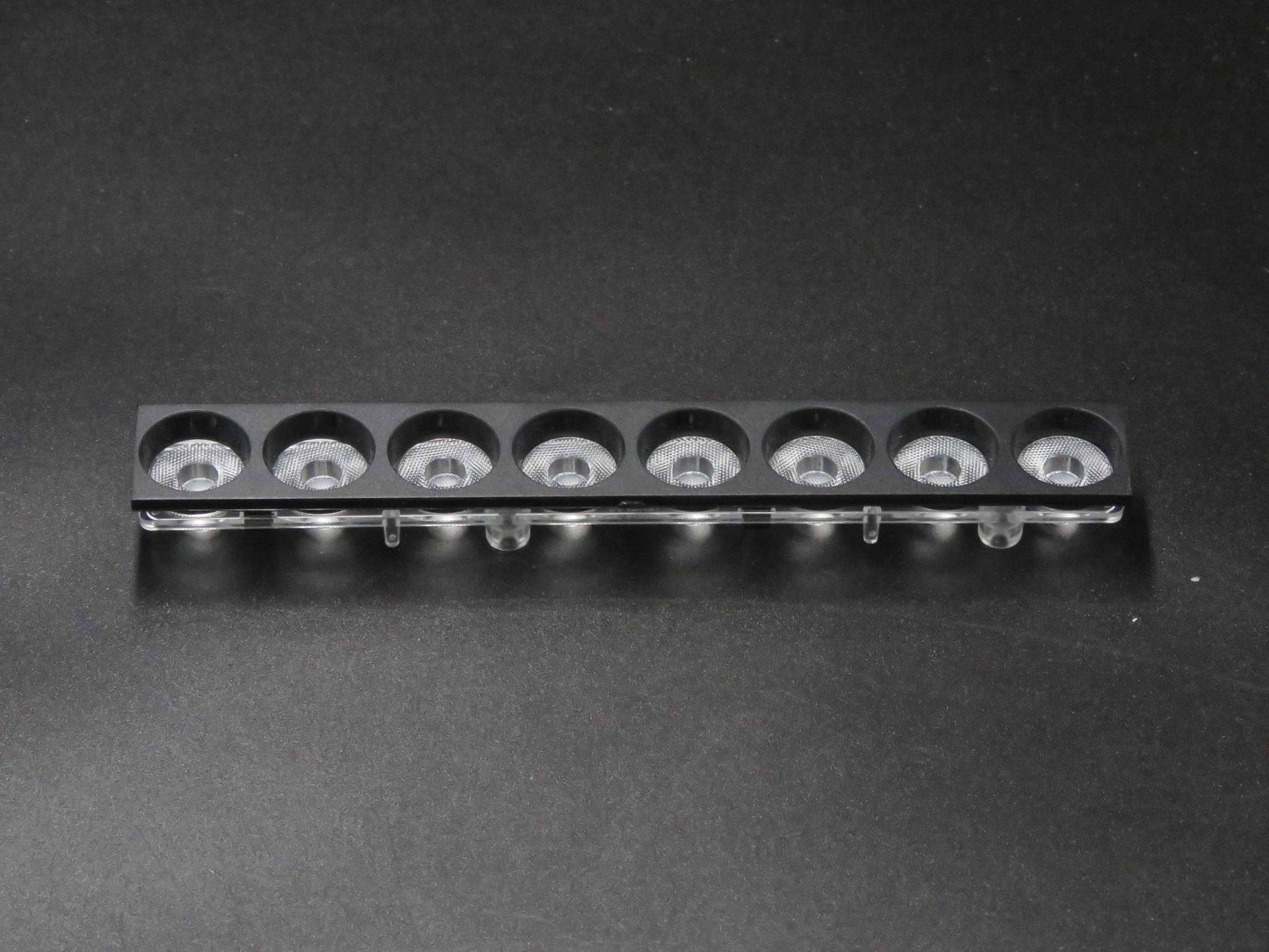 144 mm Länge, 8-in-1-Grilllichtlinse, 24 Grad, 2835, 3030, 3535, lineare LED-Linsen