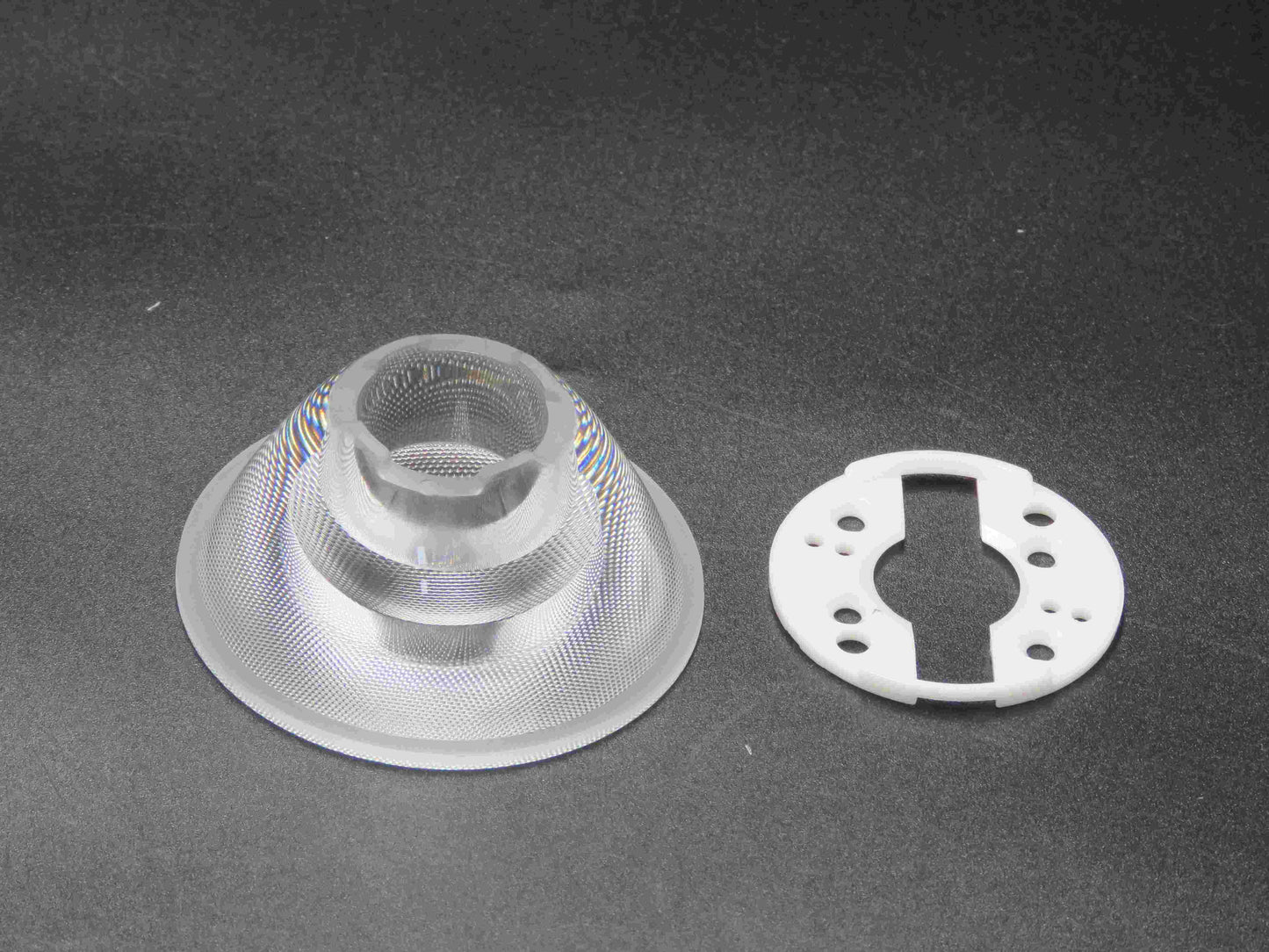 Търговско осветление Оптично COB LED кръгла пластмасова доставка за лещи за 62 мм 15 24 36 градуса
