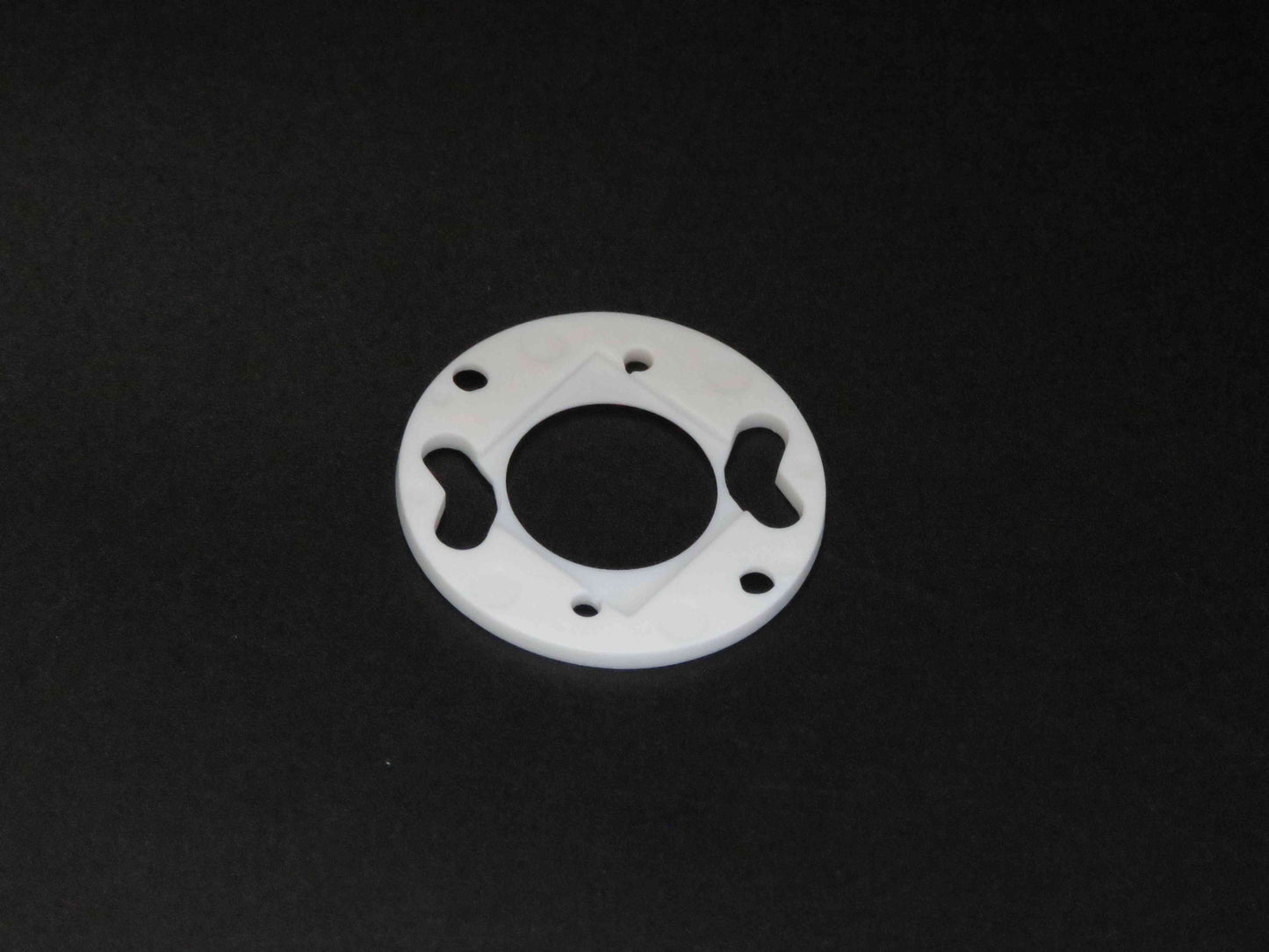 工場はCOBチップ用のCOBレンズコネクタランプホルダーソケットを製造しています