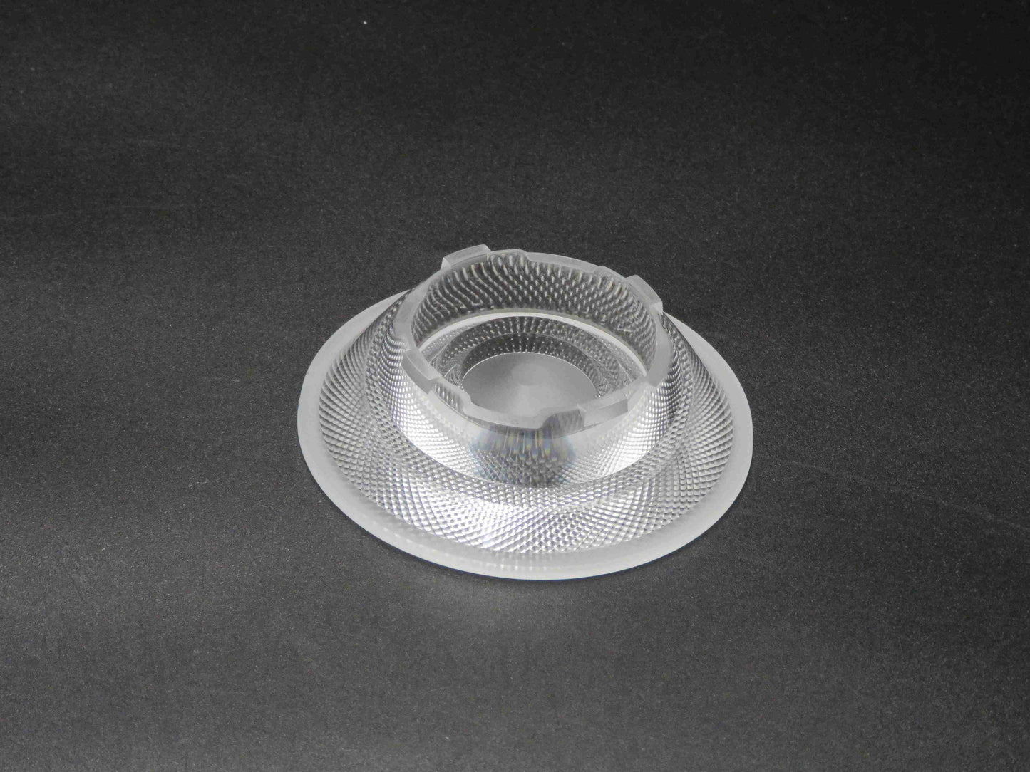 الشركة المصنعة 75MM Fresnel Lens عدسات LED الضوئية عدسات LED التجارية للبيع بالتجزئة في الأماكن المغلقة فائقة الرقة
