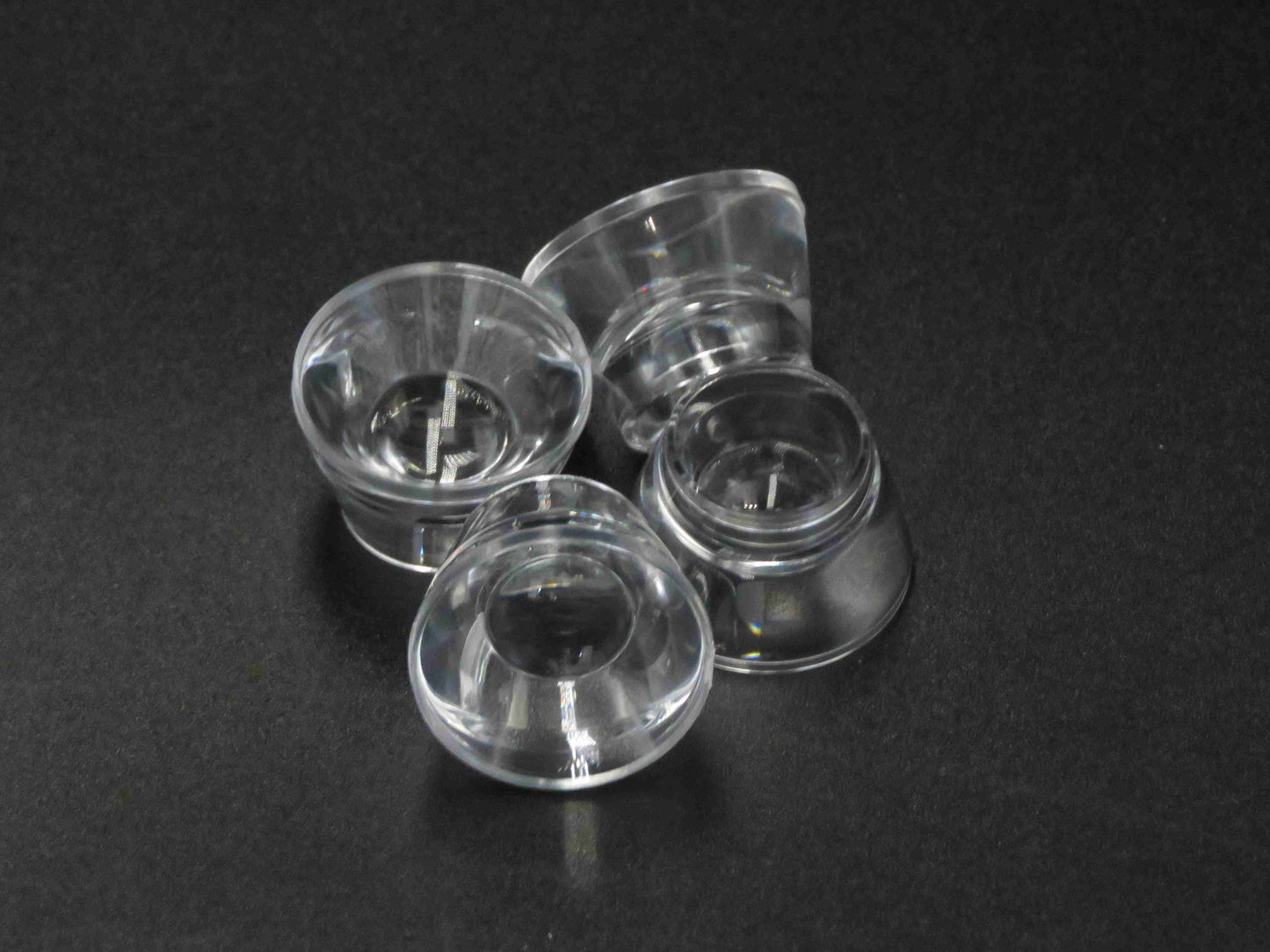 PMMA Led čočka 20.8mm čočka svítilny vyrábí vysoce výkonnou 6-60stupňovou optickou čočku